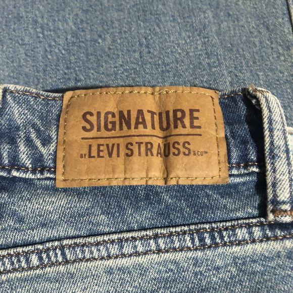 Signature by Levi Strauss Slim Fit Denim Jeans  Mens Size 38X30 - Picture 9 of 14